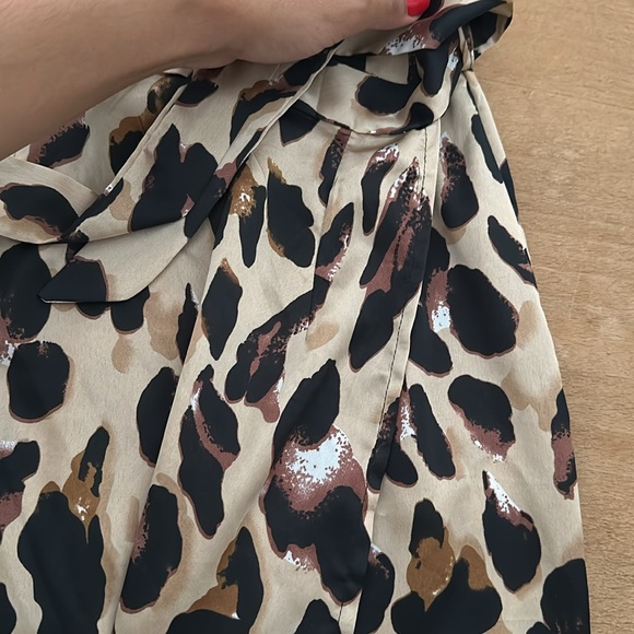 Leopard Print Wrap Around Midi Skirt - Picture 7 of 8